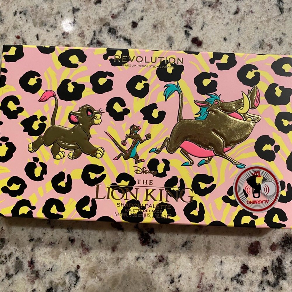 Brand New Disney Hakuna Matata Eye Shadow Collectibles, beauty. Eyeshadow.